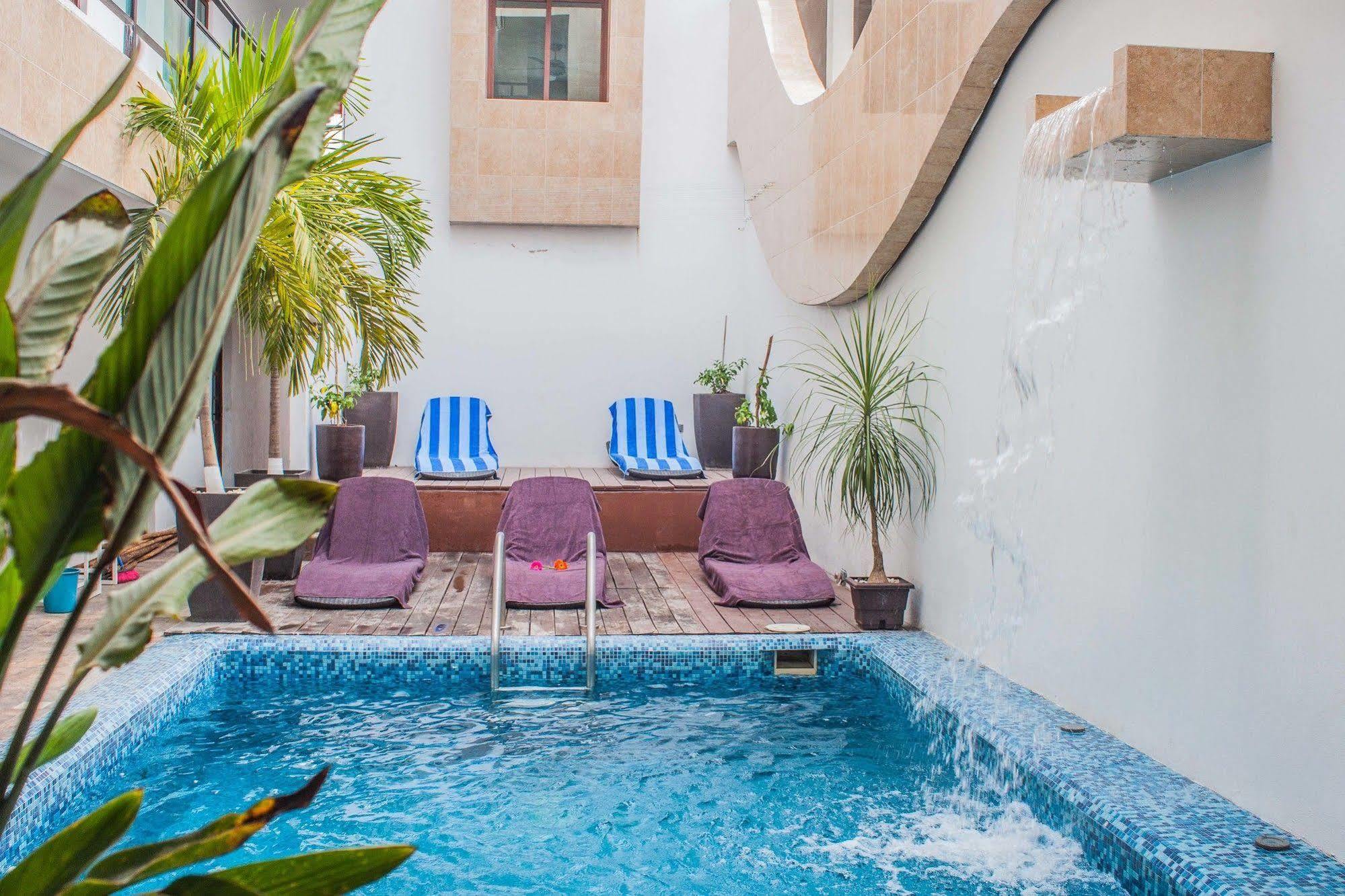 Hotel Caribe Corazon Boutique 2*